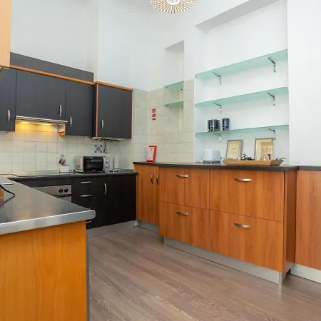 Liberdade 53 By Rent4all * פיגואיירה דה פוז