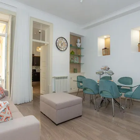 Liberdade 53 By Rent4all דירה